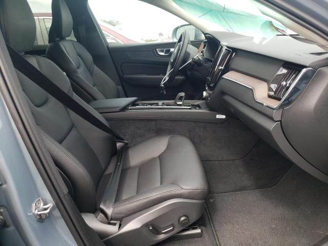 2022 VOLVO XC60 B5 MO YV4L12RK8N1982319