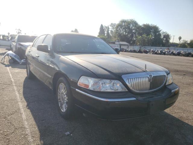 2011 Lincoln Town Car 