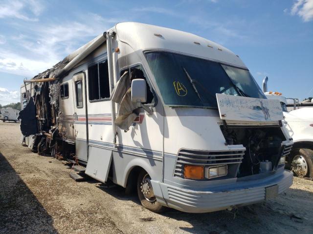 Salvage trucks for sale at Greenwell Springs, LA auction: 1994 Coachmen Camper