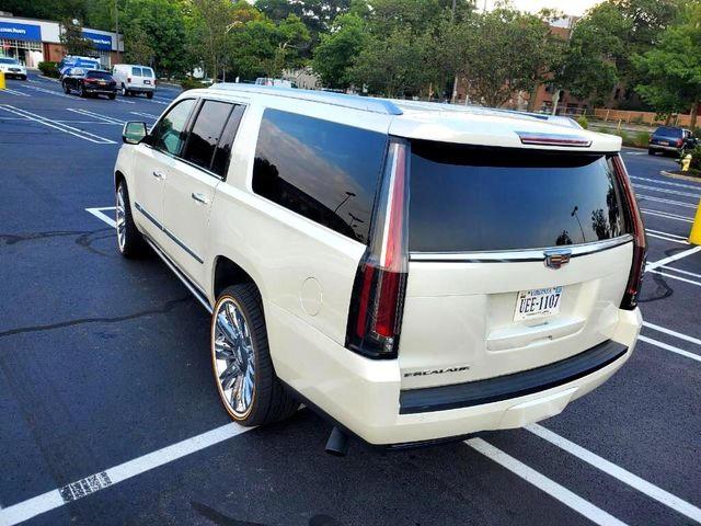 Паркетники CADILLAC ESCALADE 2016 pearl