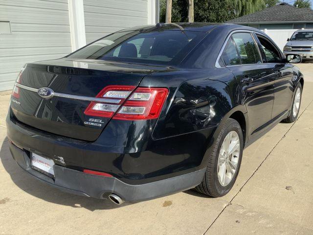 Седаны FORD TAURUS 2014 Черный