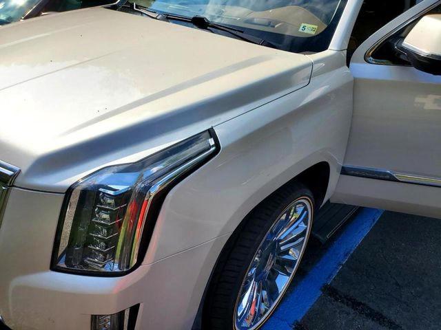 Паркетники CADILLAC ESCALADE 2016 pearl