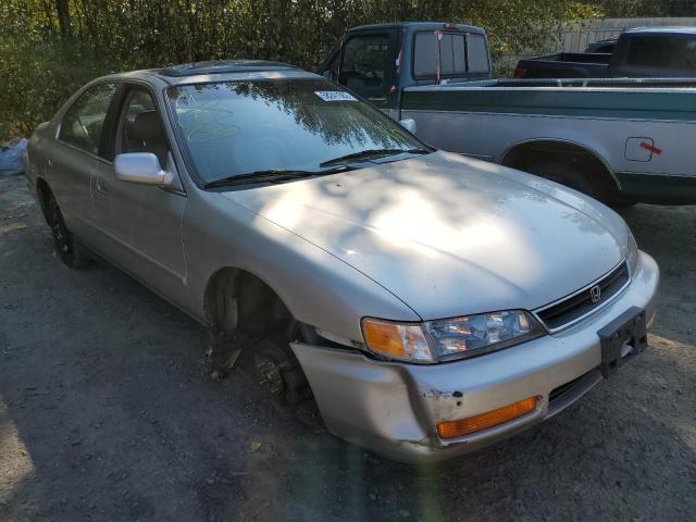 Salvage cars for sale from Copart Arlington, WA: 1996 Honda Accord EX