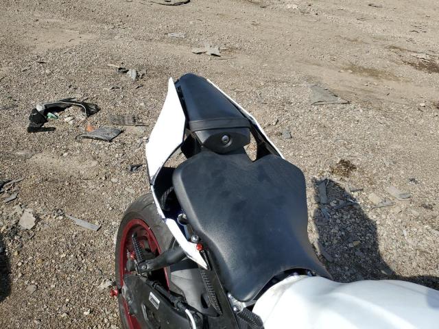 2016 YAMAHA YZFR1S JYARN42E6GA000013