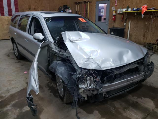 Salvage cars for sale from Copart Kincheloe, MI: 2002 Volvo V70 2.4T
