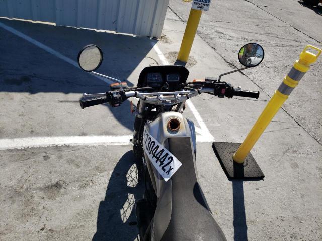 2005 YAMAHA TW200 E JYA3AWC075A103163