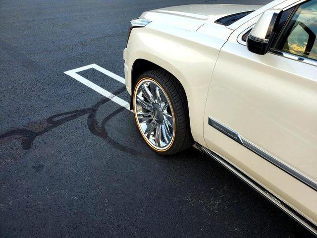 Паркетники CADILLAC ESCALADE 2016 pearl