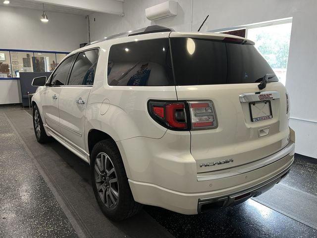 Паркетники GMC ACADIA DEN 2013 Белый