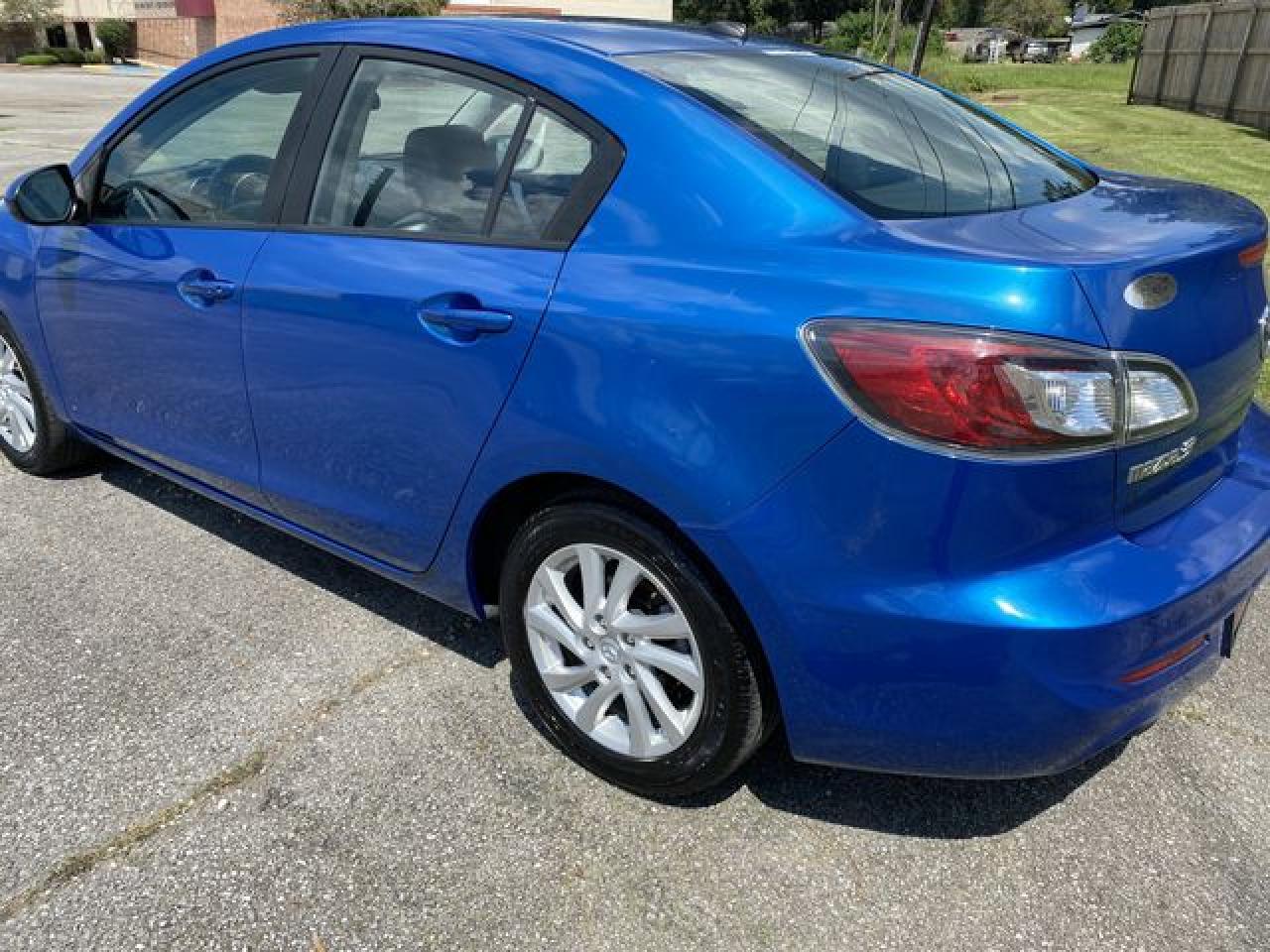 2012 Mazda 3 I VIN: JM1BL1W86C1586768 Lot: 58500992