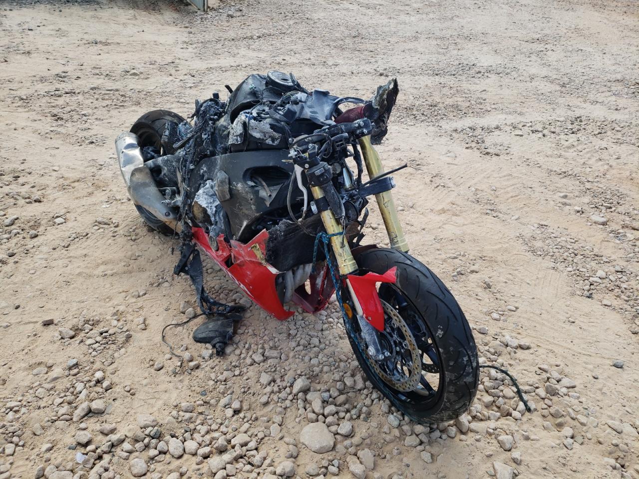 JH2SC7759NK500364 HONDA CBR1000 RA 2022