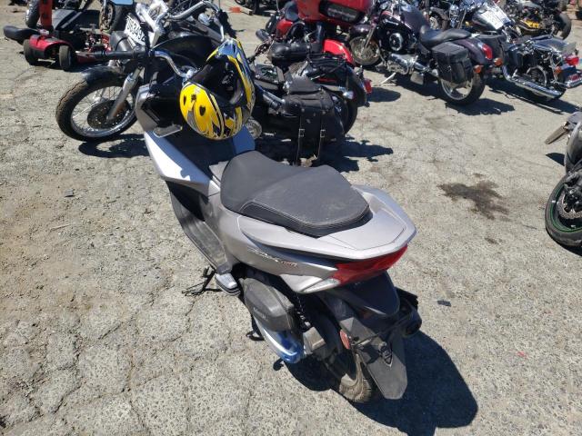 2016 HONDA PCX 150 RLHKF1807GY100917