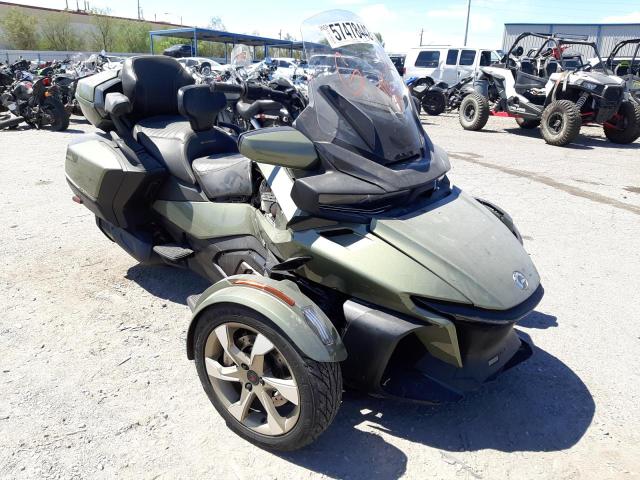 Can am Spyder RT Red