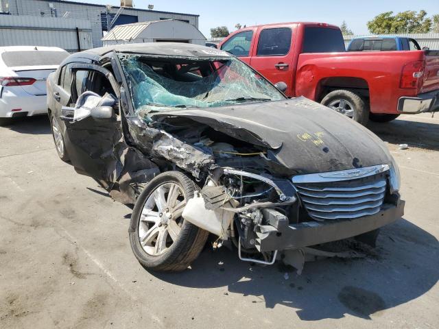 Salvage cars for sale from Copart Bakersfield, CA: 2013 Chrysler 200 LX