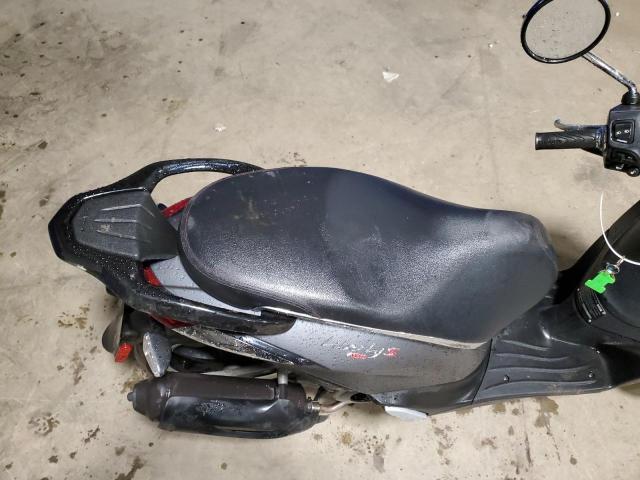 2019 PIAGGIO SCOOTER ZAPM898G4K7001080
