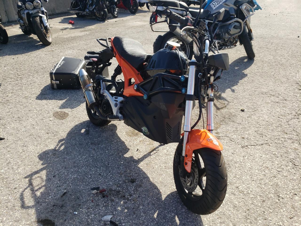 LL0TCKPJ0NY102153 YONG SCOOTER 2022