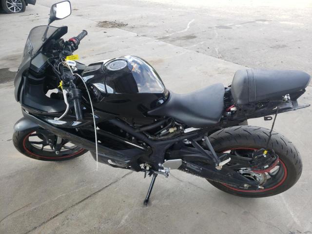 2021 YAMAHA YZFR3 A MH3RH18Y0MK006280