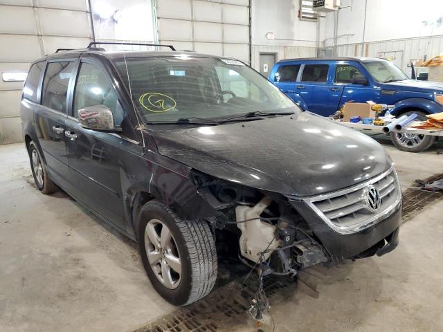 Salvage cars for sale from Copart Columbia, MO: 2011 Volkswagen Routan SEL