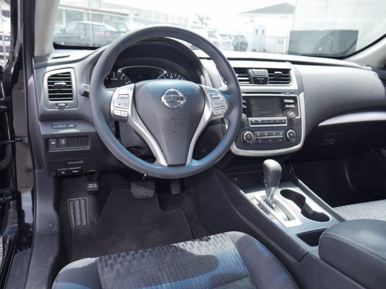 1N4AL3AP1GN356176 2016 Nissan Altima 2.5