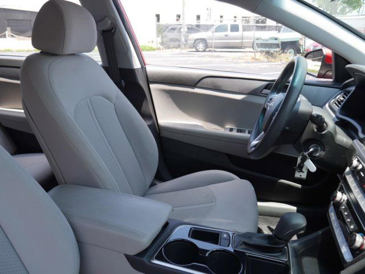 2019 Hyundai Sonata Se VIN: 5NPE24AF8KH744669 Lot: 58757182