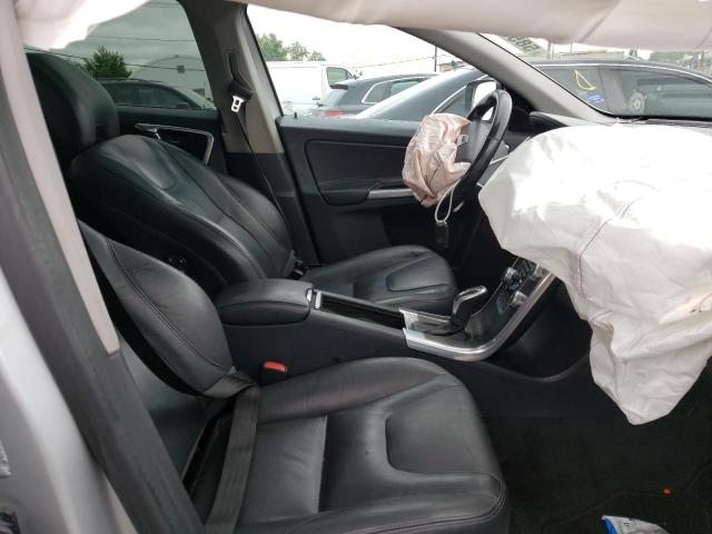 2015 VOLVO XC60 T5 PL YV4612RM3F2632946