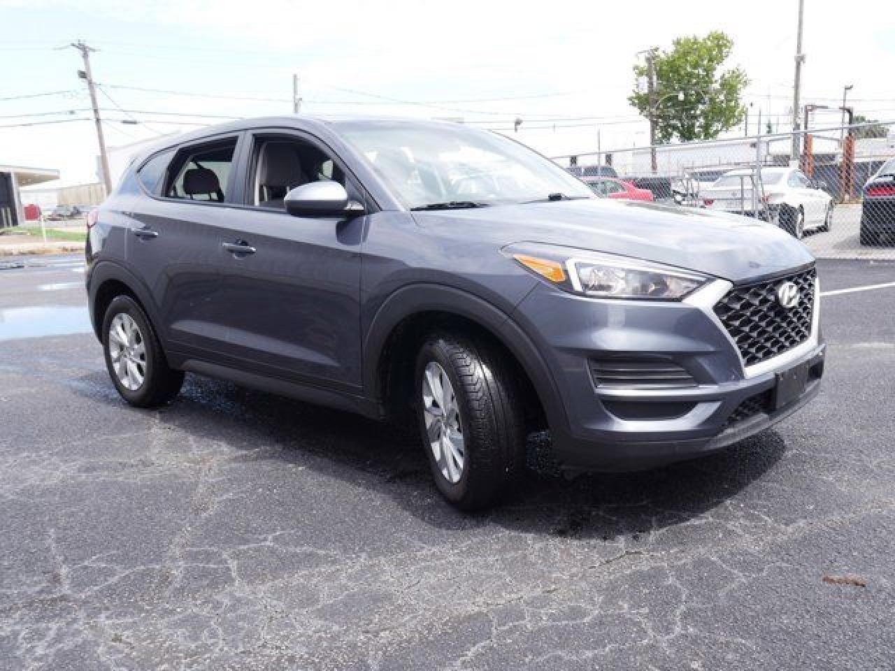 KM8J23A48KU888599 2019 Hyundai Tucson Se