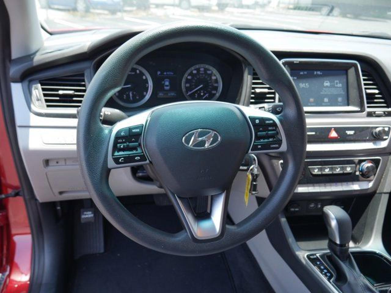 2019 Hyundai Sonata Se VIN: 5NPE24AF8KH744669 Lot: 58757182