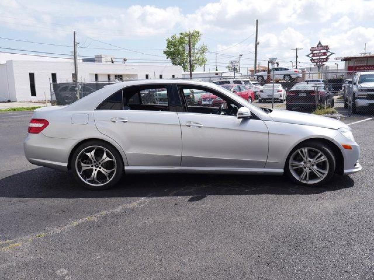 2013 Mercedes-Benz E 350 VIN: WDDHF5KB0DA734625 Lot: 58757002