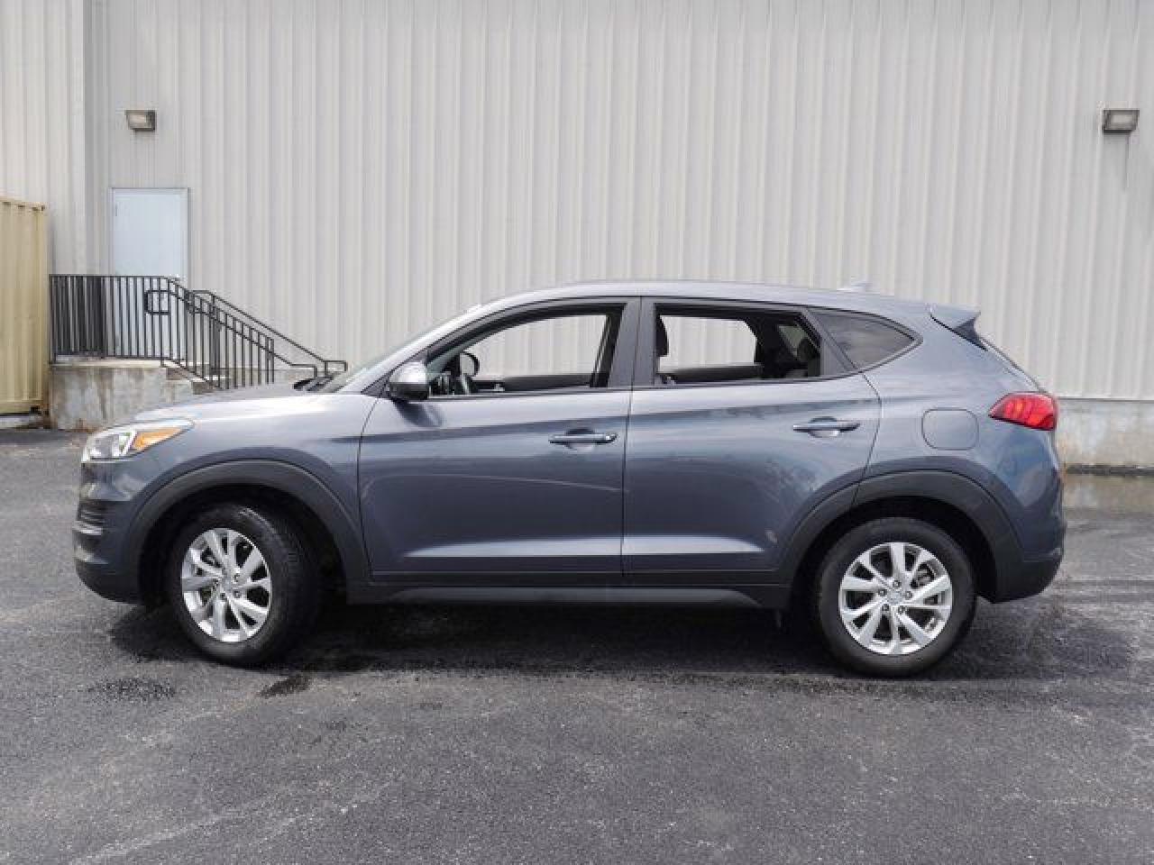 KM8J23A48KU888599 2019 Hyundai Tucson Se