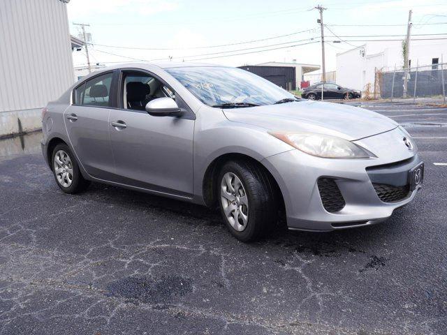 Седани MAZDA 3 2012 Сірий
