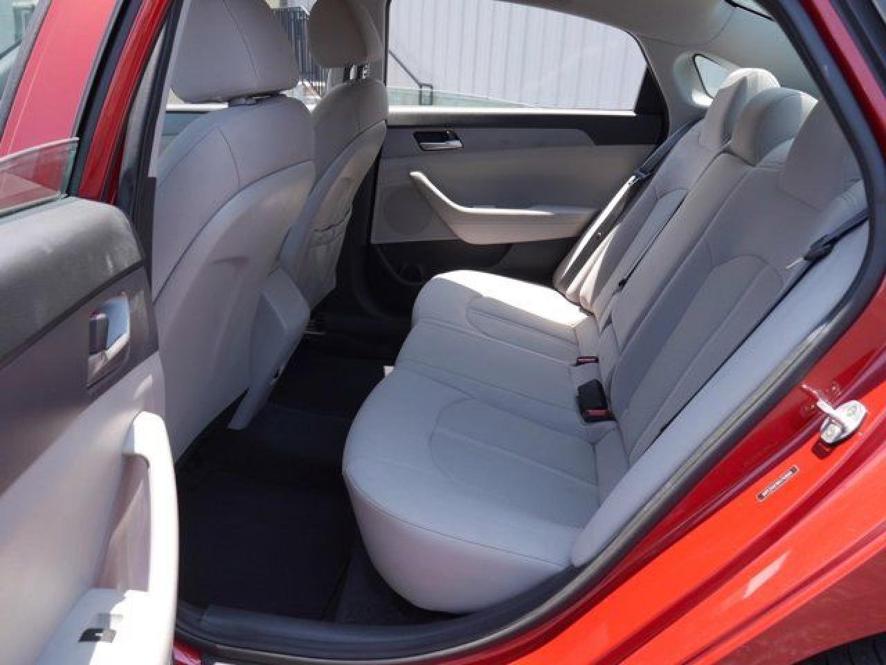 2019 Hyundai Sonata Se VIN: 5NPE24AF8KH744669 Lot: 58757182