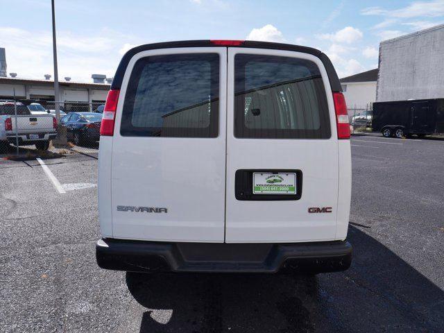  GMC SAVANA 2020 Белый