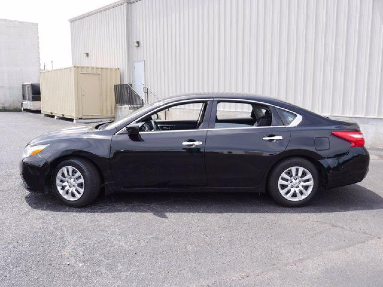 1N4AL3AP1GN356176 2016 Nissan Altima 2.5