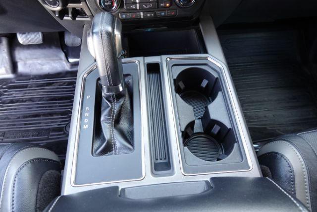 VIN: 1FTFW1RG5HFB33649 Auction: COPART Lot: 58888952 Location: TX - EL PASO 1FTFW1RG5HFB33649 FORD F150 2017 MAGNE Photo 13