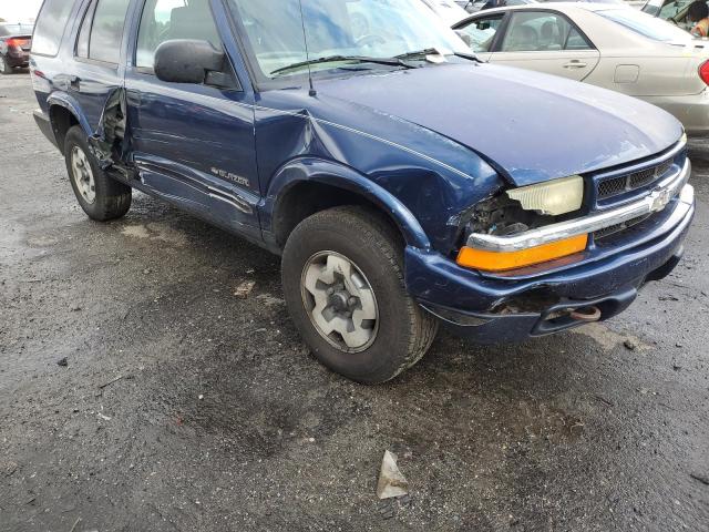 VIN: 1GNDT13W92K127441 Auction: COPART Lot: 58529152 Location: VA - FREDERICKSBURG 1GNDT13W92K127441 CHEVROLET BLAZER 2002 BLUE Photo 9