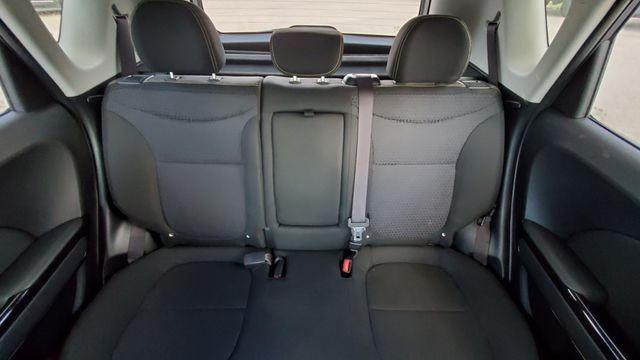 VIN: KNDJP3A57E7019882 Auction: COPART Lot: 58917692 Location: IN - INDIANAPOLIS KNDJP3A57E7019882 KIA SOUL 2014 BLUE Photo 16