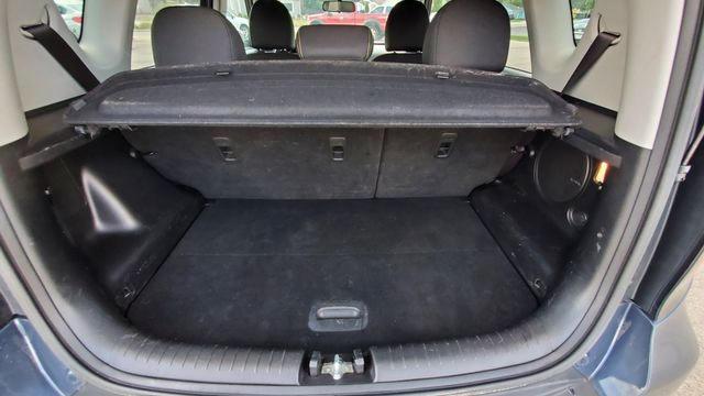 VIN: KNDJP3A57E7019882 Auction: COPART Lot: 58917692 Location: IN - INDIANAPOLIS KNDJP3A57E7019882 KIA SOUL 2014 BLUE Photo 18