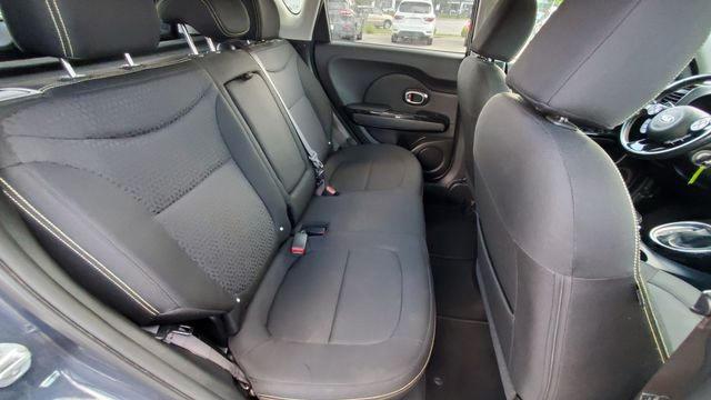 VIN: KNDJP3A57E7019882 Auction: COPART Lot: 58917692 Location: IN - INDIANAPOLIS KNDJP3A57E7019882 KIA SOUL 2014 BLUE Photo 17