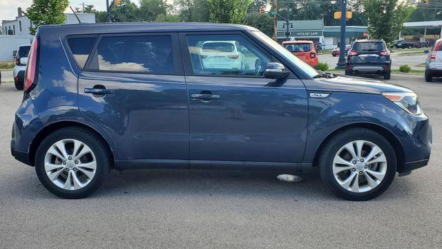 VIN: KNDJP3A57E7019882 Auction: COPART Lot: 58917692 Location: IN - INDIANAPOLIS KNDJP3A57E7019882 KIA SOUL 2014 BLUE Photo 2