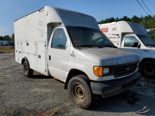 Salvage cars for sale from Copart Lyman, ME: 2004 Ford Econoline