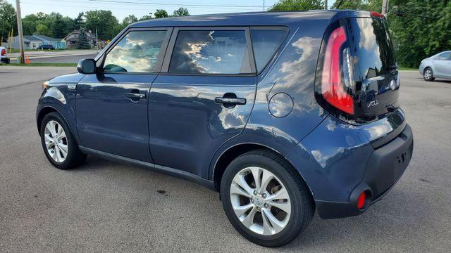 VIN: KNDJP3A57E7019882 Auction: COPART Lot: 58917692 Location: IN - INDIANAPOLIS KNDJP3A57E7019882 KIA SOUL 2014 BLUE Photo 5