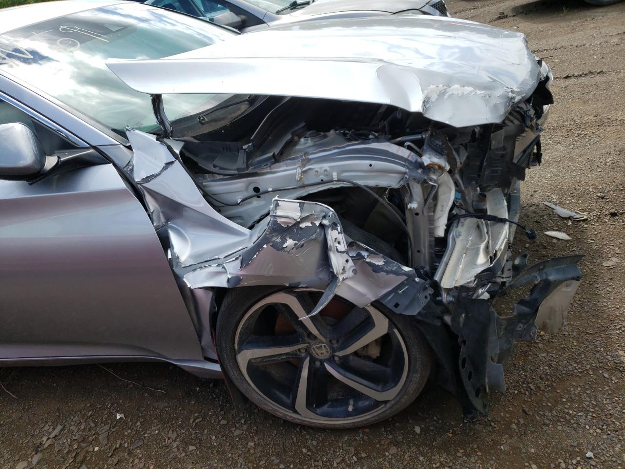 HONDA ACCORD 2018 VIN 1HGCV1F38JA072244 zdjęcie 9
