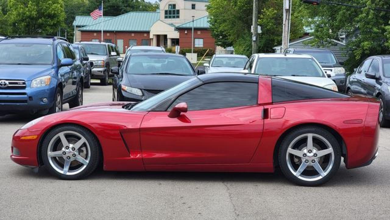 1G1YY24U055100137 2005 Chevrolet Corvette