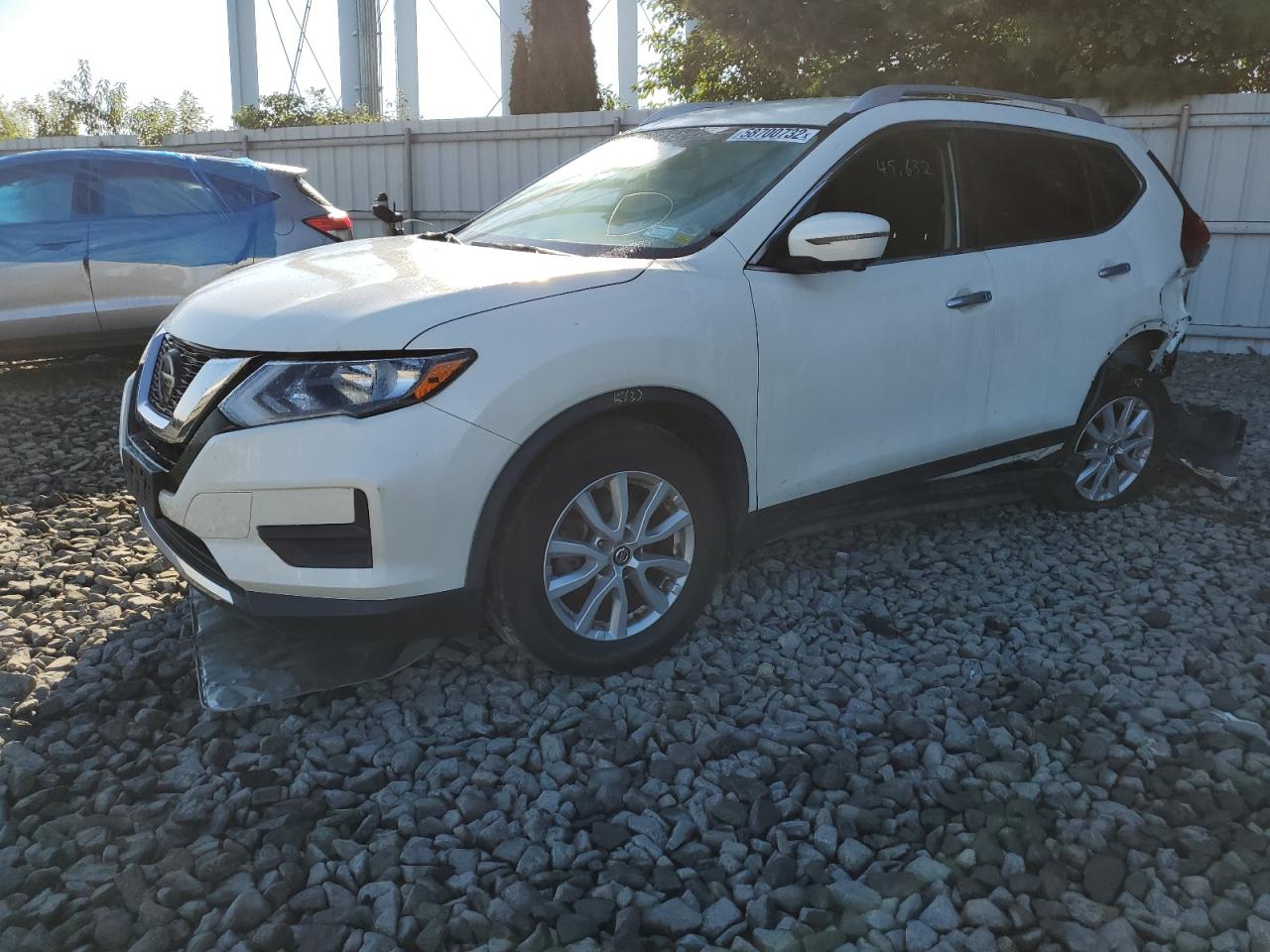JN8AT2MV2JW308450 NISSAN ROGUE 2018