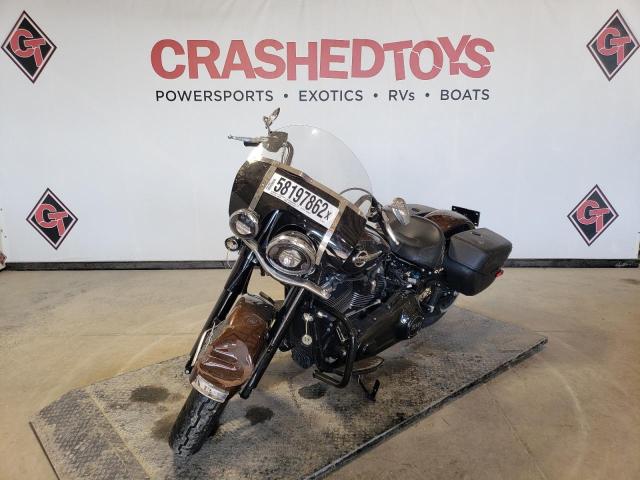 2019 HARLEY-DAVIDSON FLHCS 1HD1YBK20KB025381