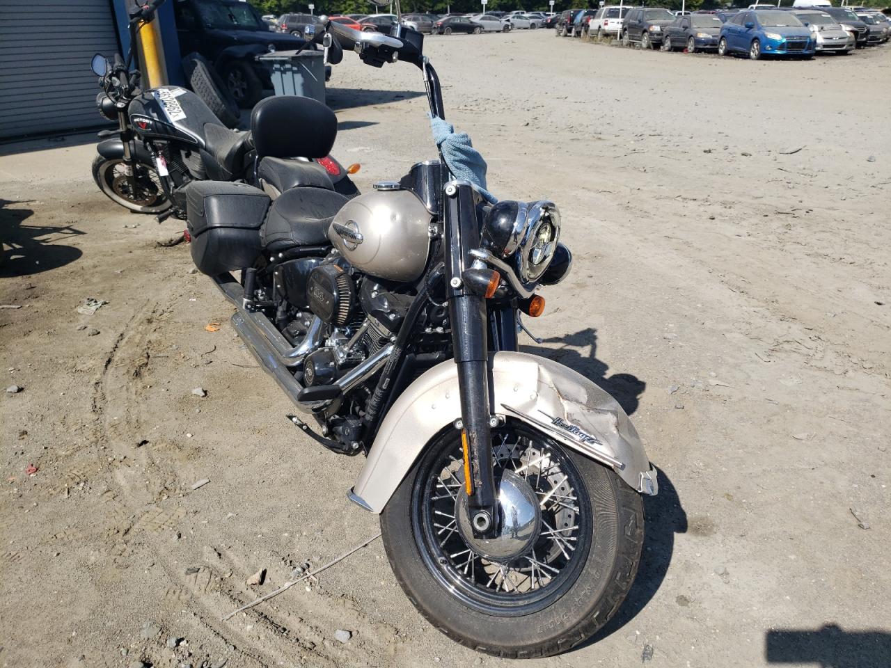 1HD1YBK16JC047773 HARLEY-DAVIDSON FLHCS HERI 2018