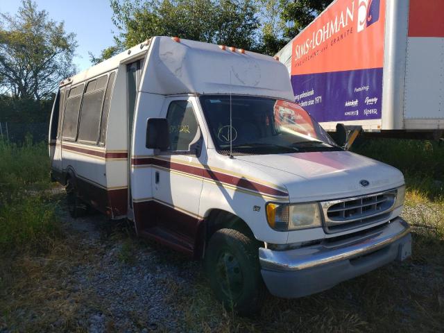 Salvage cars for sale from Copart Cicero, IN: 2000 Ford Econoline