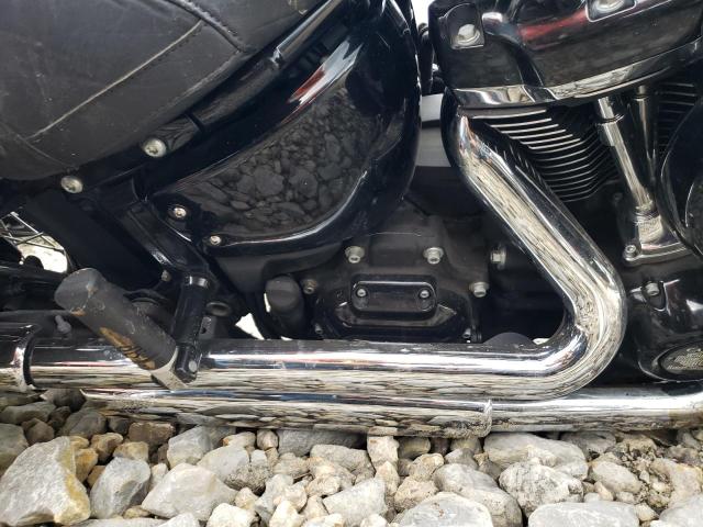 2018 HARLEY-DAVIDSON FLHC HERIT 1HD1YAJ11JC083608
