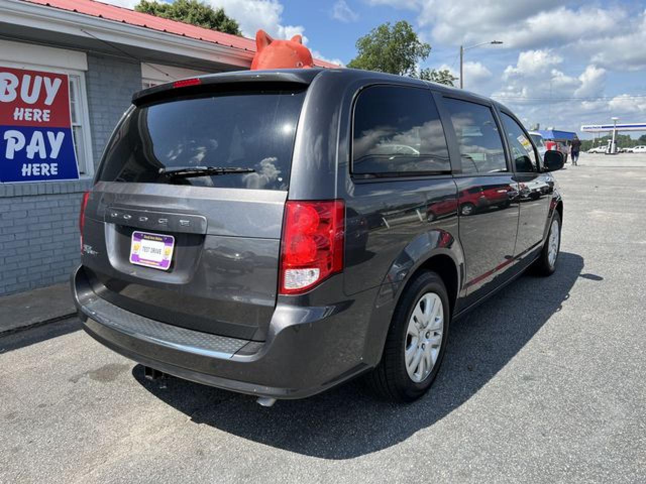 2C4RDGBG4JR256390 2018 Dodge Grand Caravan Se