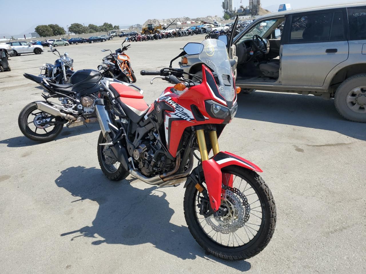 JH2SD0458HK100468 HONDA CRF1000 2017
