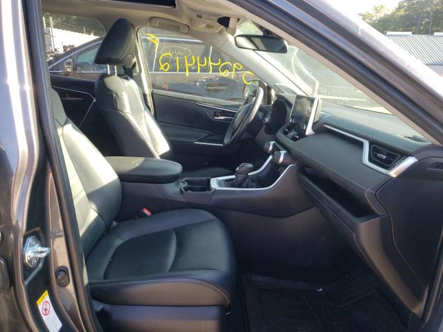 2019 TOYOTA RAV4 XLE P - JTMA1RFV8KD020906